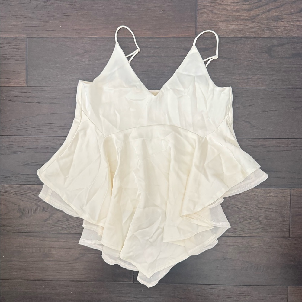Elegant Light Yellow Sleeveless Top